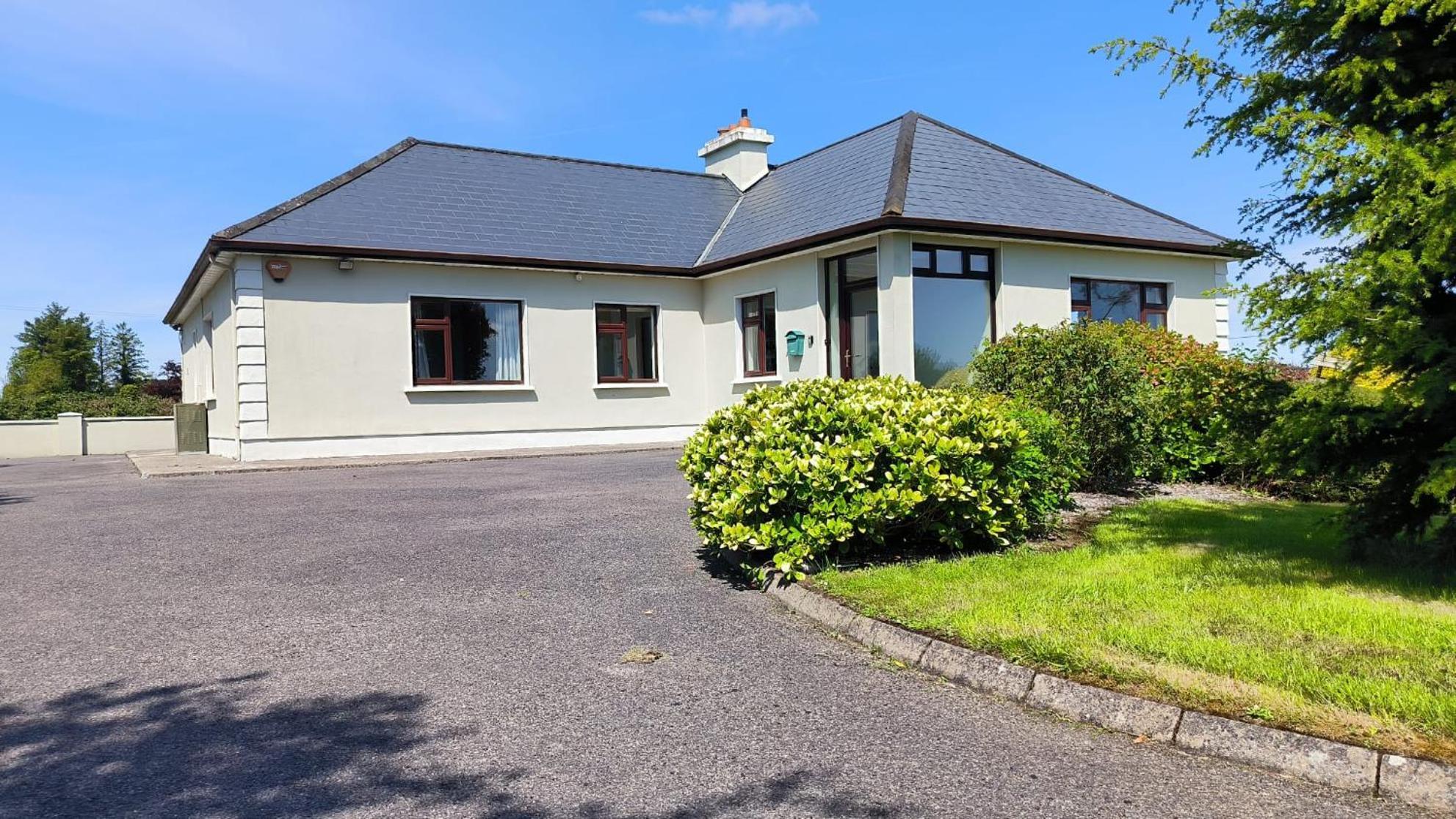 Swinford Country House ภายนอก รูปภาพ